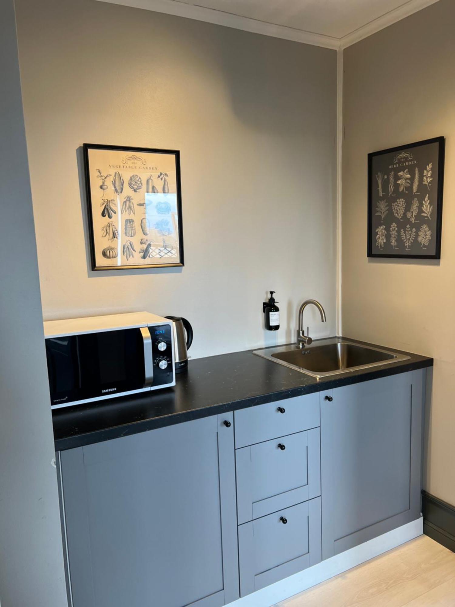 The Greyhouse "Small Apartment" 혼 외부 사진